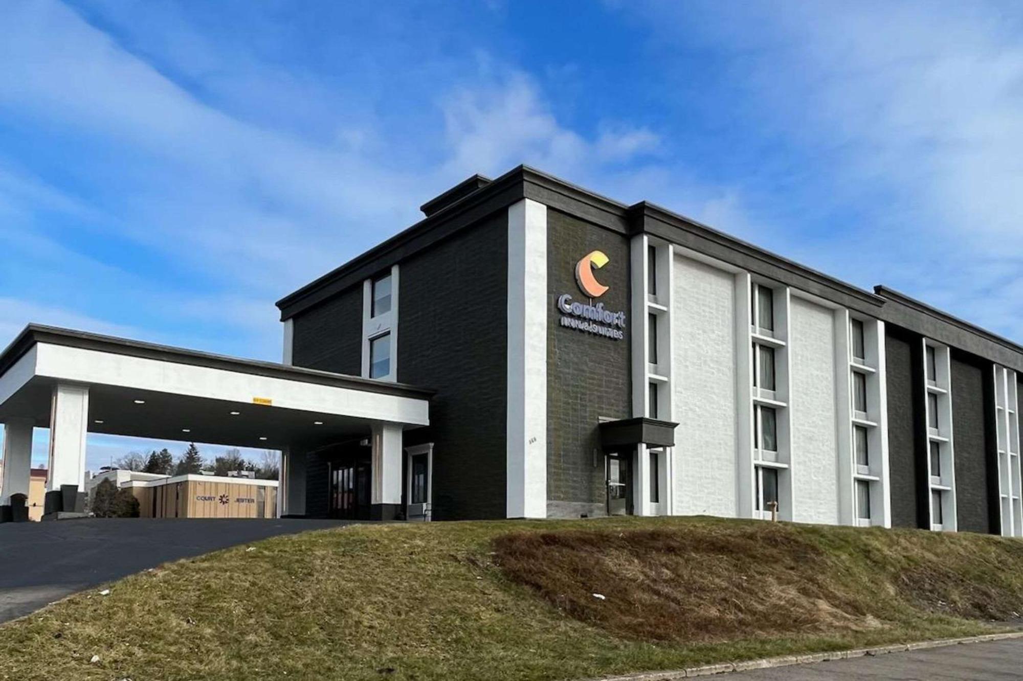 Baymont By Wyndham Johnson City/Binghamton Esterno foto
