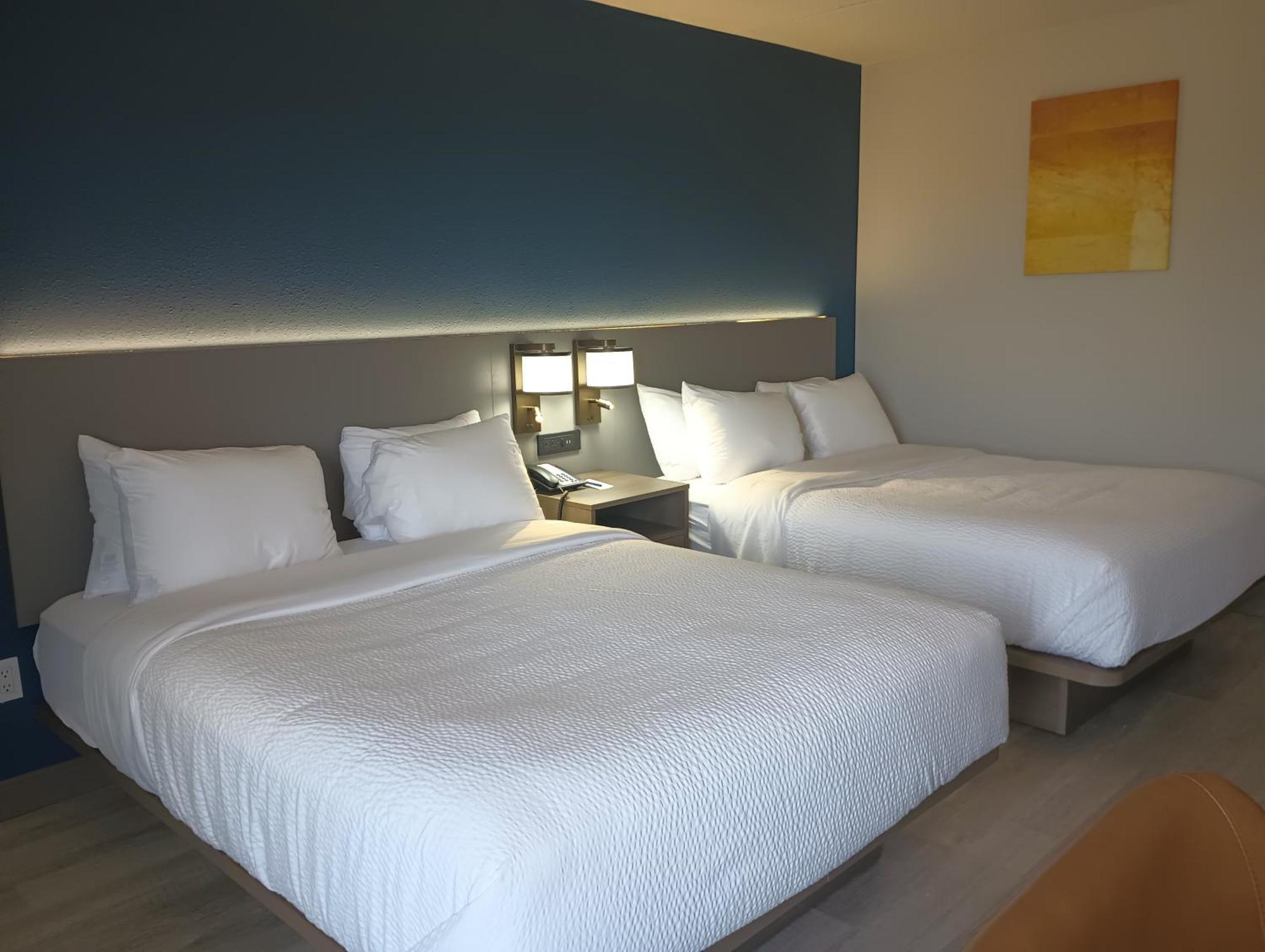 Baymont By Wyndham Johnson City/Binghamton Esterno foto